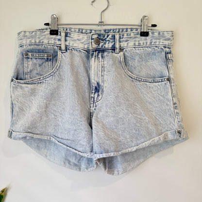 Decjuba D-Luxe Basics Light Blue Denim Shorts Size 12