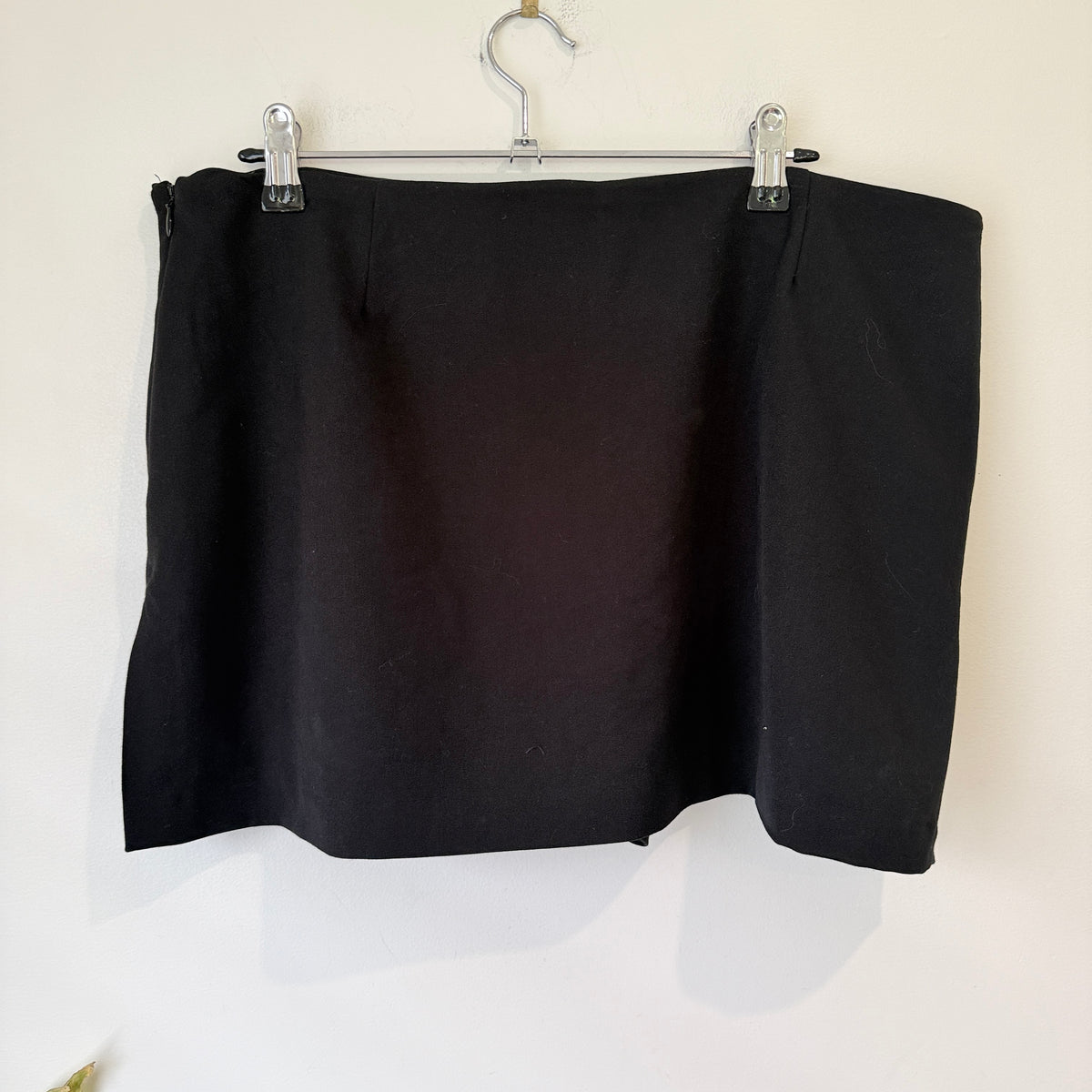 Glassons Black Mini Skirt Size 14