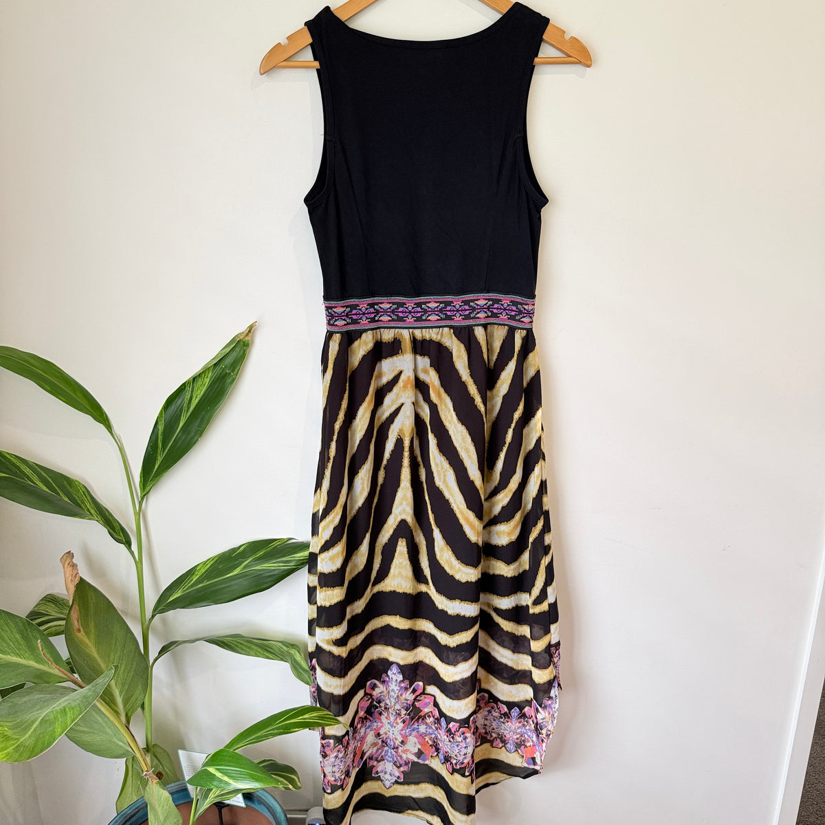 Augustine Black and Gold Tiger Print Maxi Dress Size S