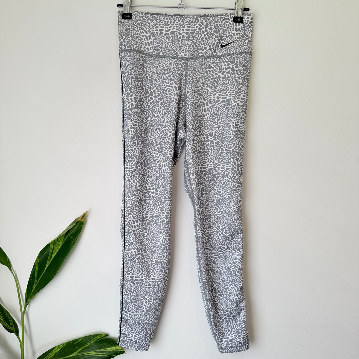 Nike Grey Animal Print Leggings Size S