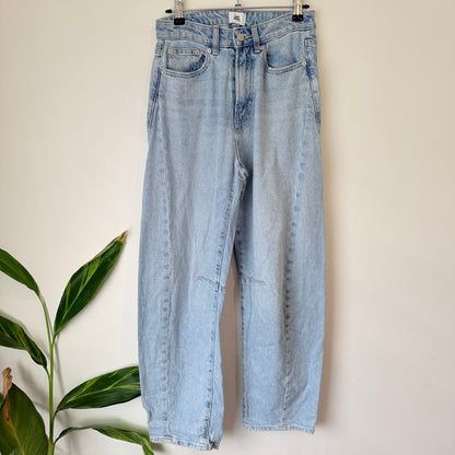 Just Jeans Light Wash High Rise Barrel Leg Jeans Size 6