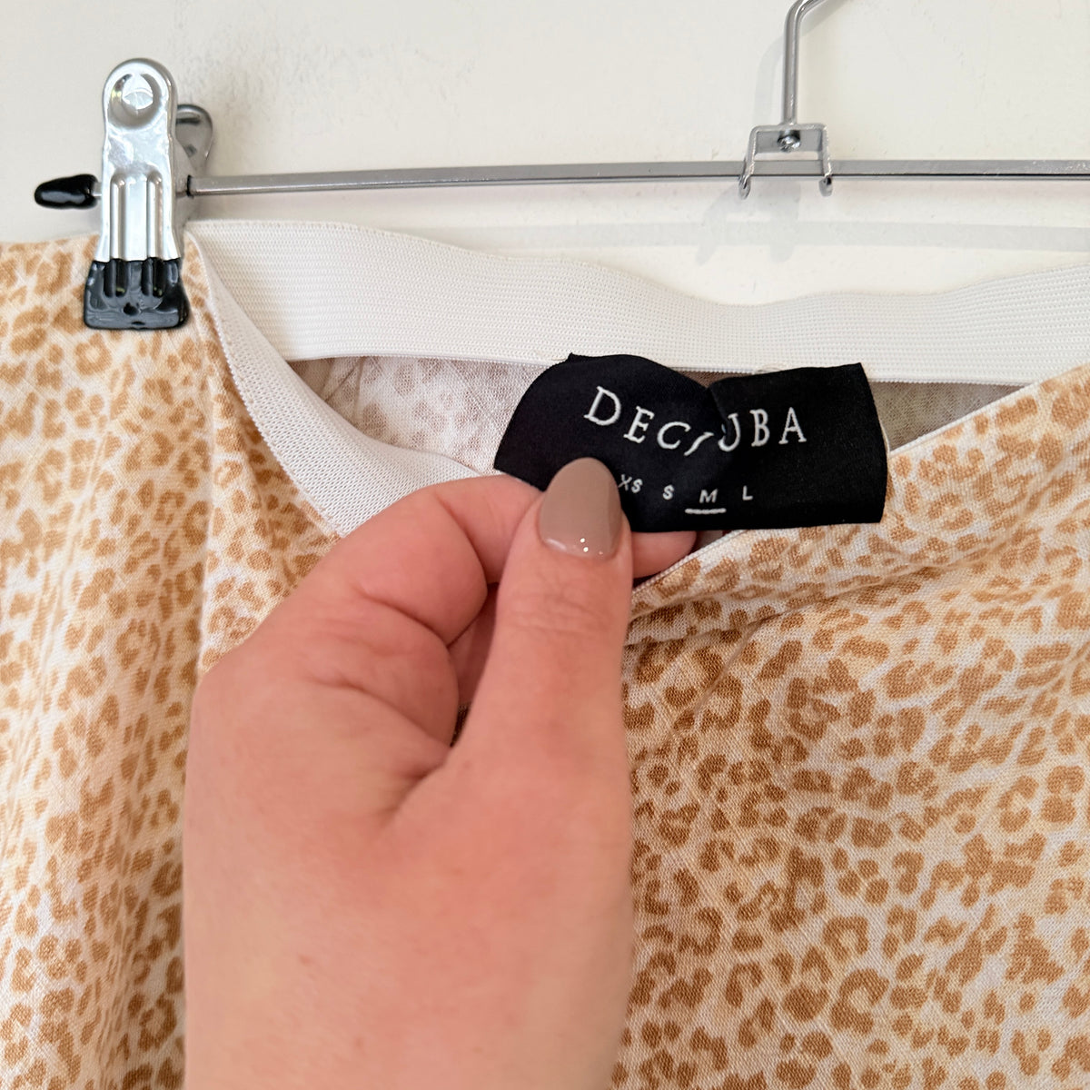 Decjuba Beige Leopard Print Midi Skirt Size S