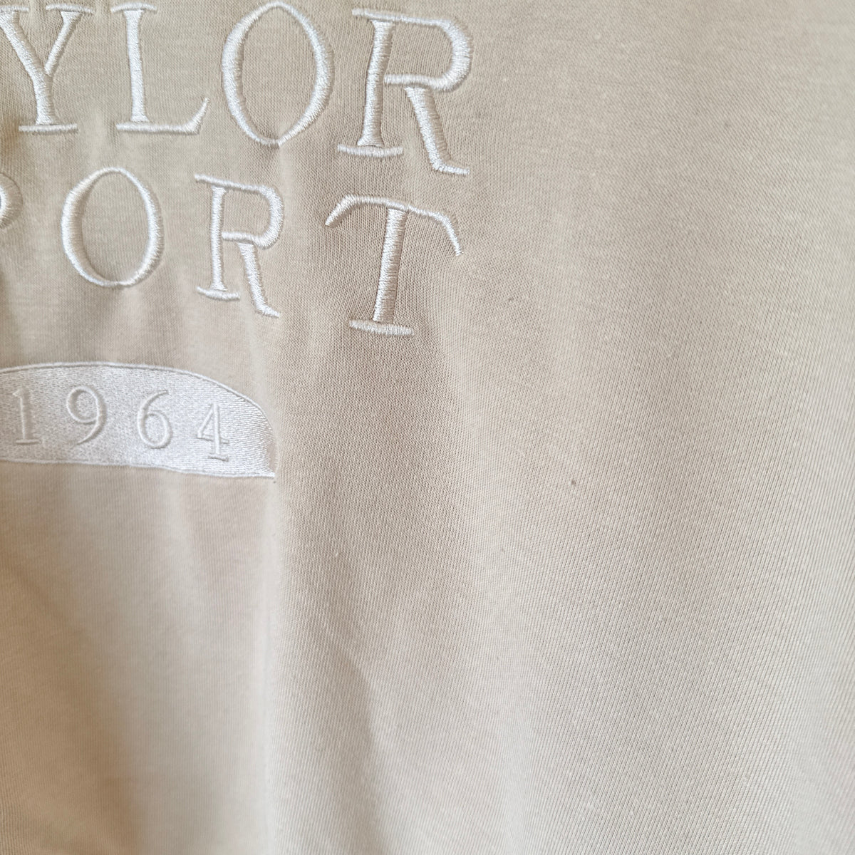 Taylor Sport Beige Cropped Sweatshirt Size M