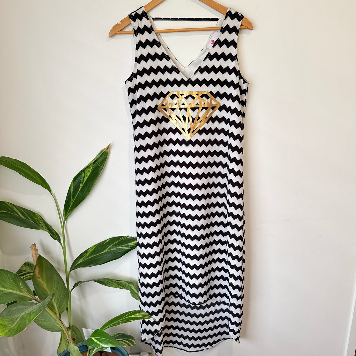 Charlo Black and White Chevron Print Dress Size 8