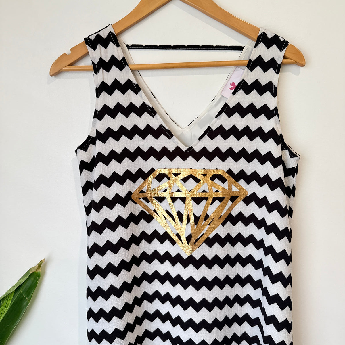 Charlo Black and White Chevron Print Dress Size 8