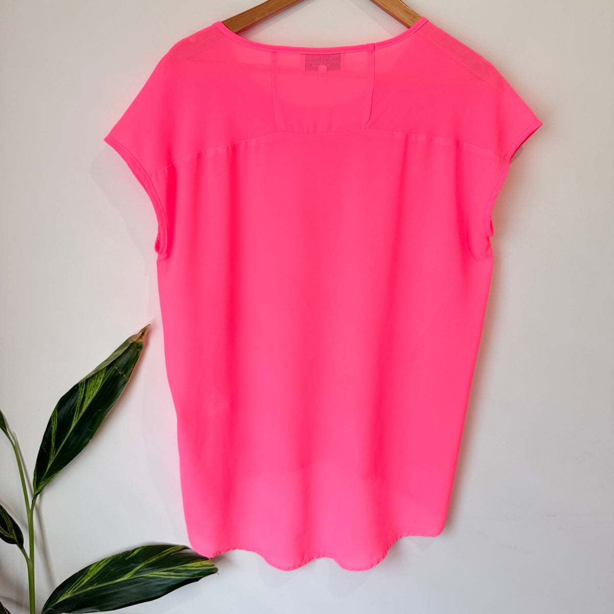 Pretty Basic by Augustine Neon Pink Cap Sleeve Top Size XS