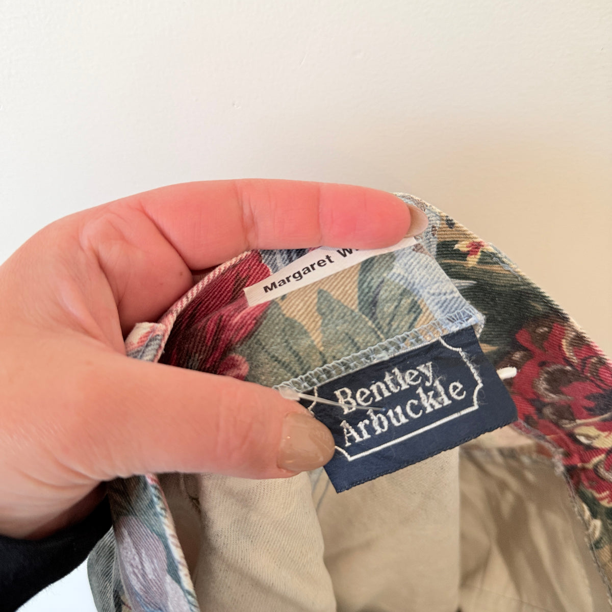 Bentley Arbuckle Floral Tapestry Print Shorts