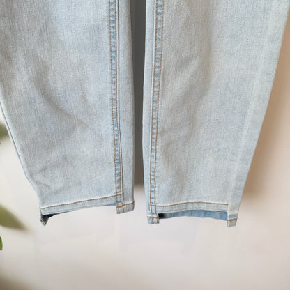 Betty Basics Light Wash Distressed Jeans Size 8