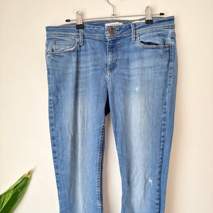Guess Light Wash Power Stretch Skinny Jeans Size 30
