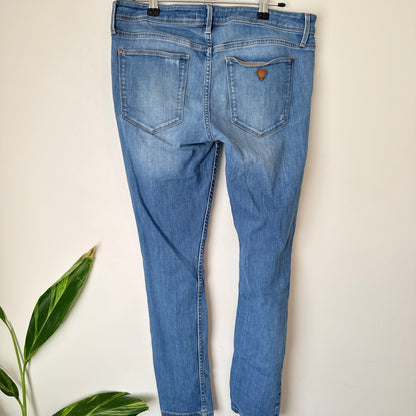 Guess Light Wash Power Stretch Skinny Jeans Size 30