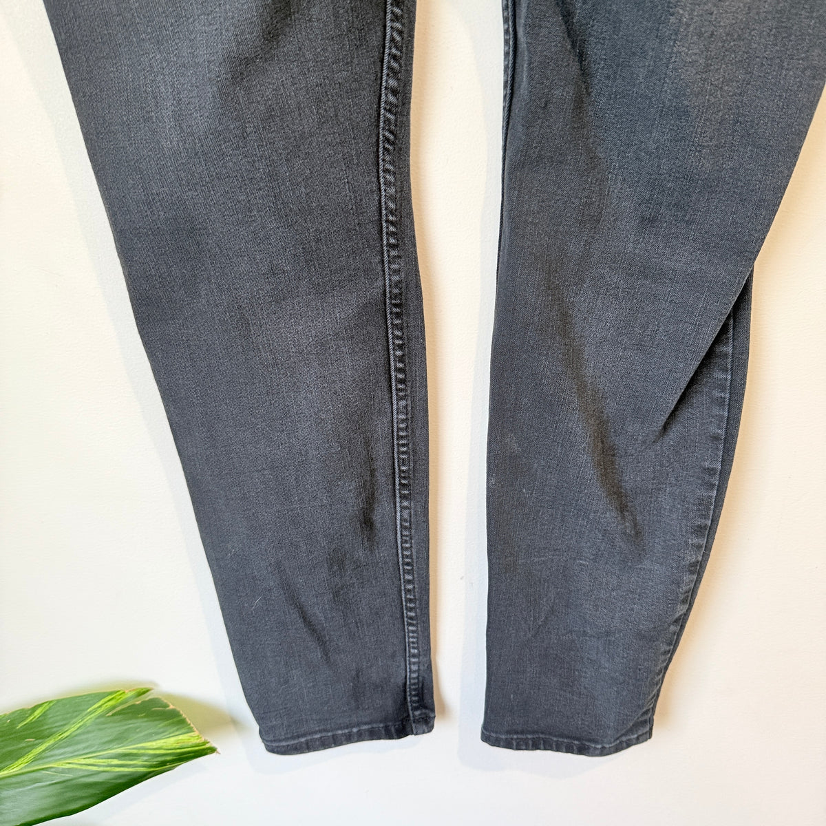 Guess Faded Black Power Skinny Jeans Size 30