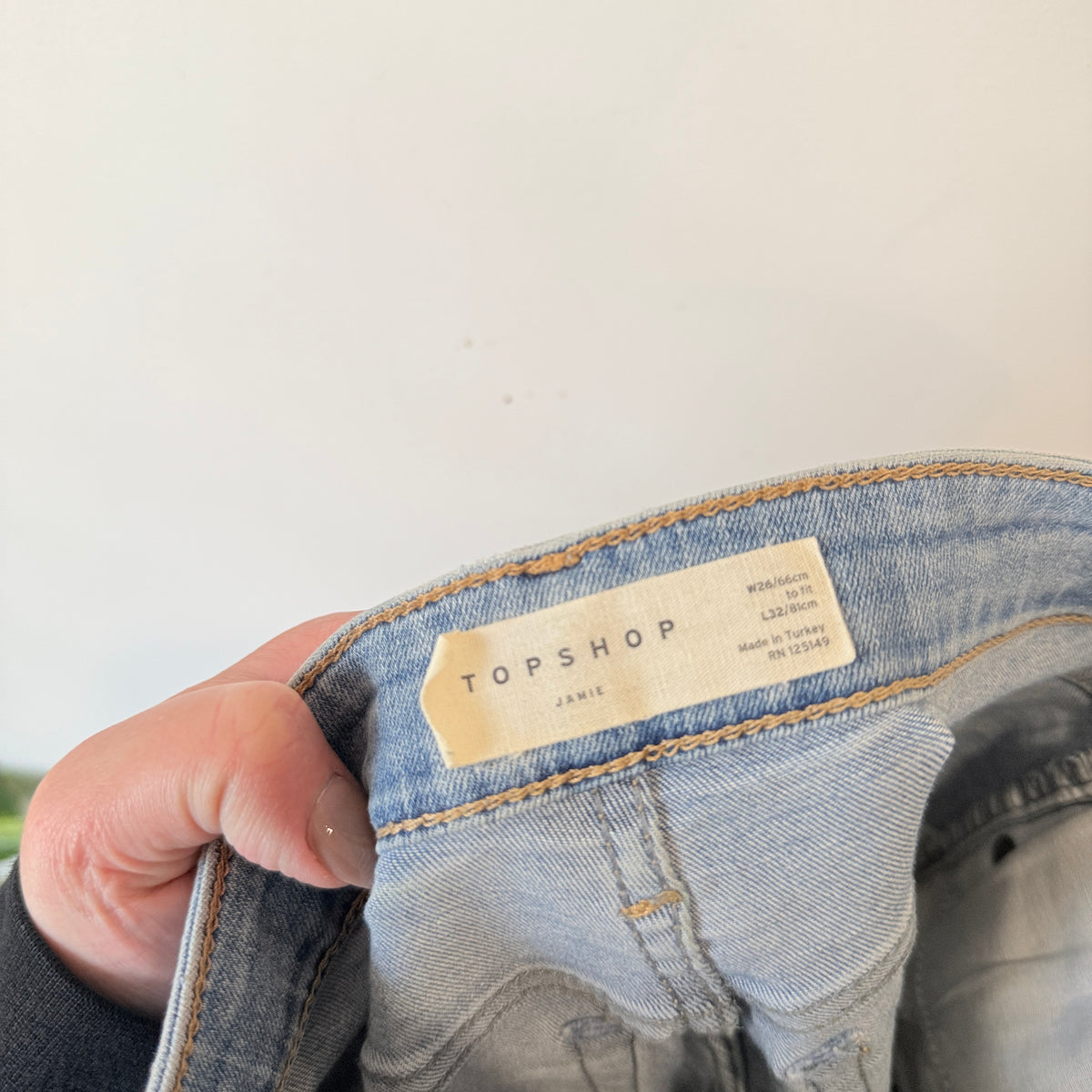 Topshop Light Wash Raw Hem Jeans Size W26 L32