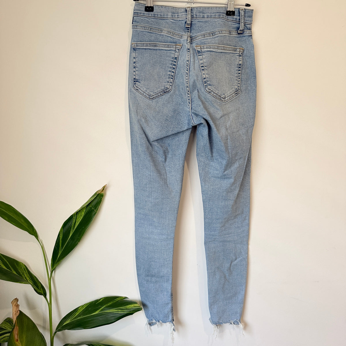 Topshop Light Wash Raw Hem Jeans Size W26 L32