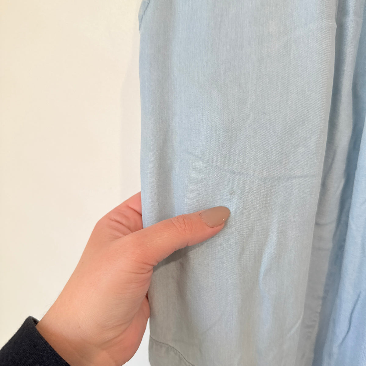 Witchery Light Blue Chambray Tapered Pants Size 6
