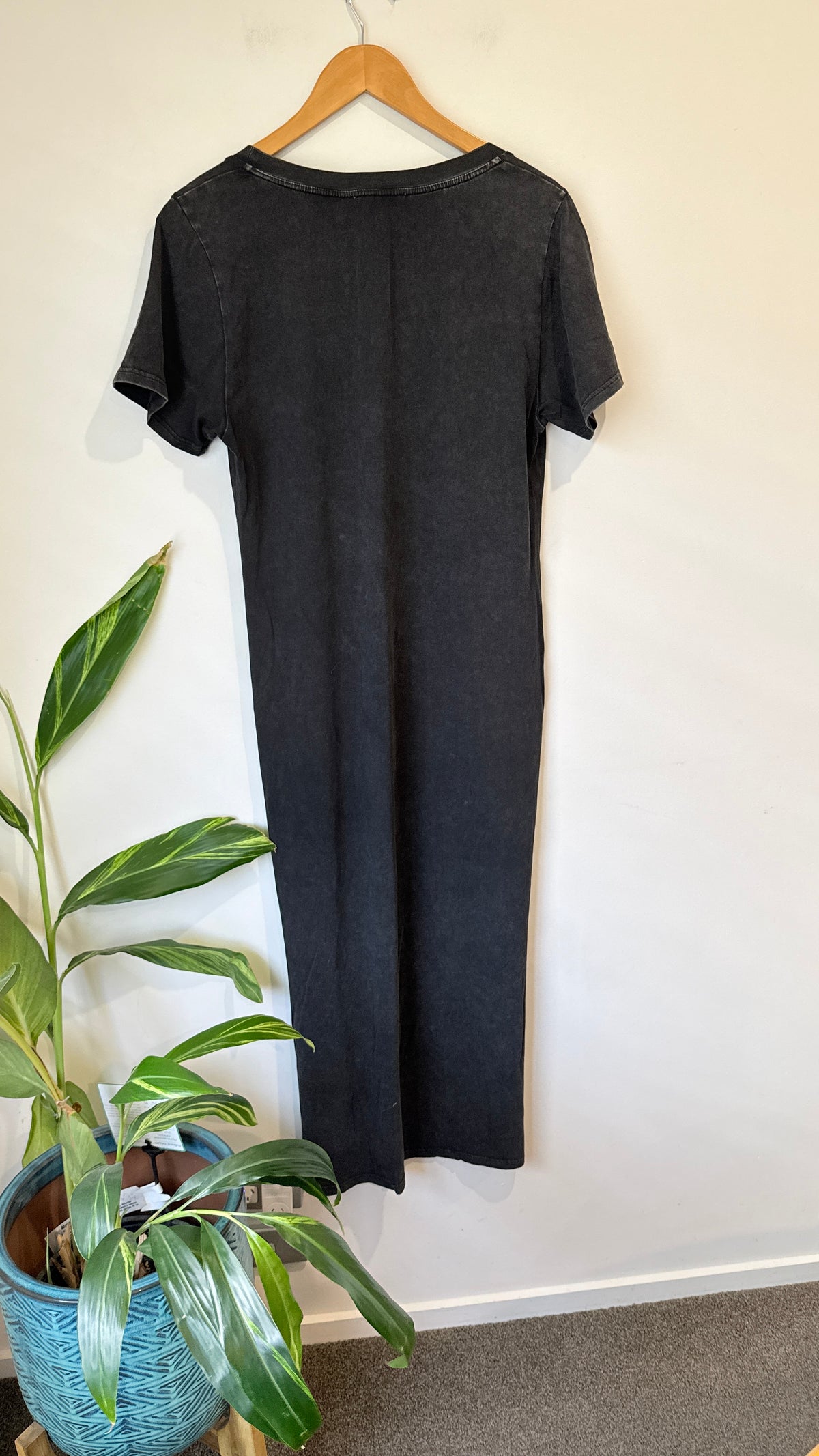 Alaska Tees Black Graphic Print T-Shirt Maxi Dress Size S