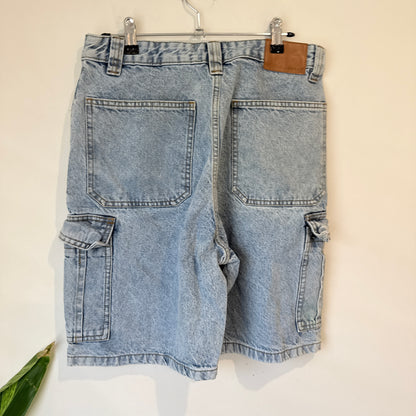 Absent Light Wash Baggy Denim Cargo Shorts Size 30