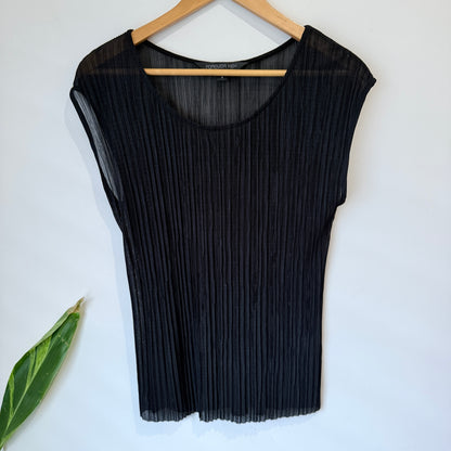 Forever New Black Plisse Cap Sleeve Top Size 4