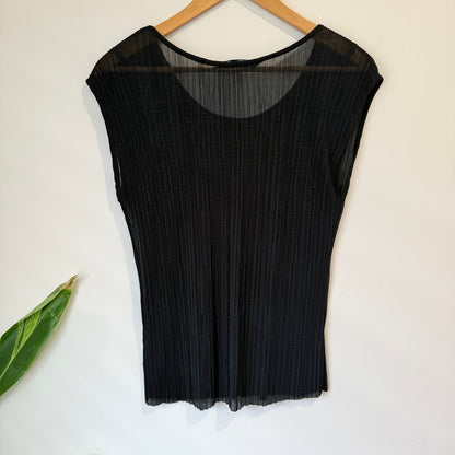 Forever New Black Plisse Cap Sleeve Top Size 4