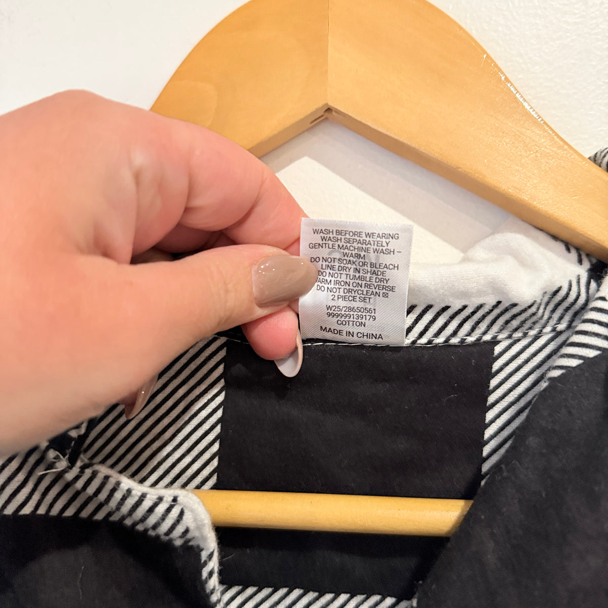 H&H Black and White Check Flannel Shirt Size S-M
