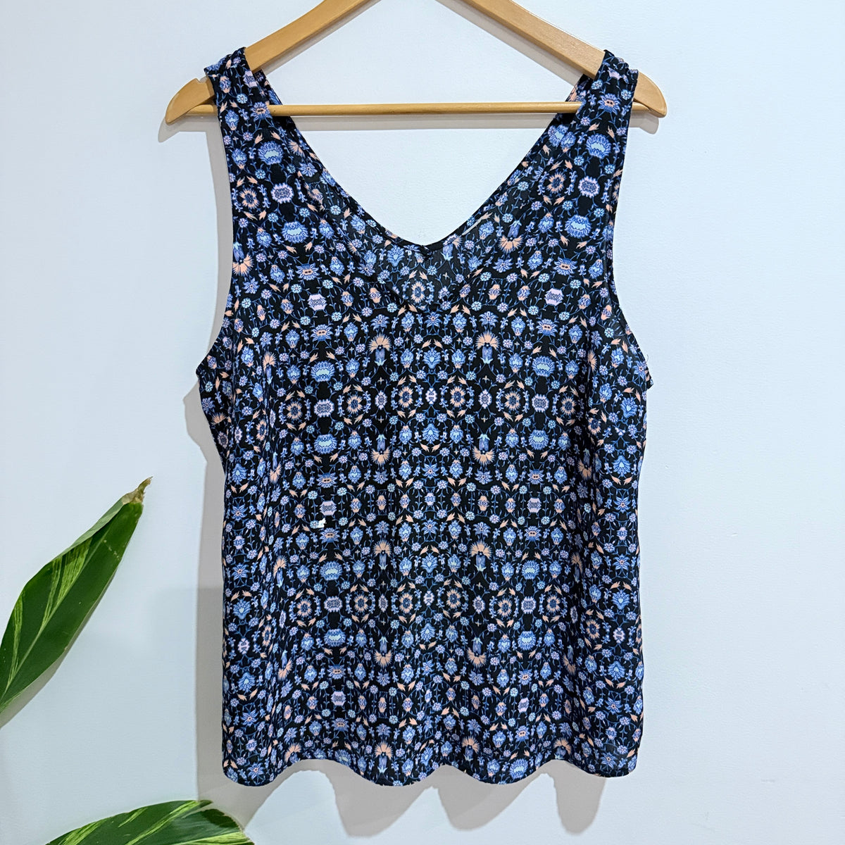 Navy Blue Floral Print Sleeveless Top