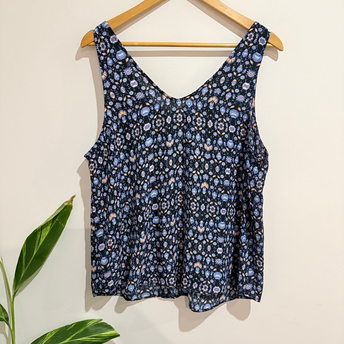Navy Blue Floral Print Sleeveless Top