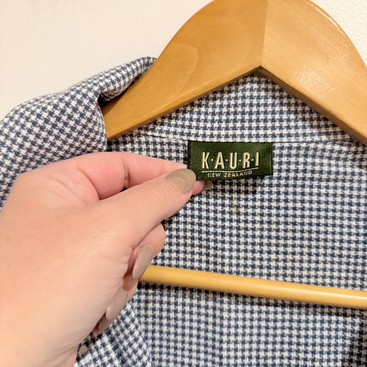 Kauri Navy Houndstooth Sleeveless Shirt Size 16