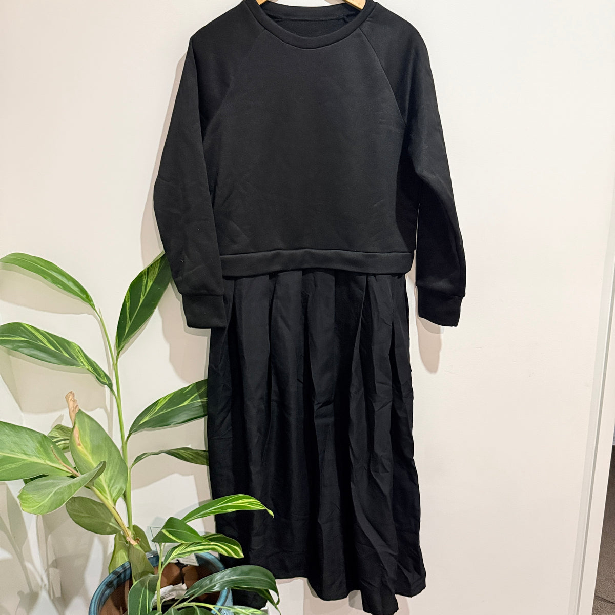 Brand Unknown Sweatshirt Maxi Dress Size U/Arm to U/Arm 52cm