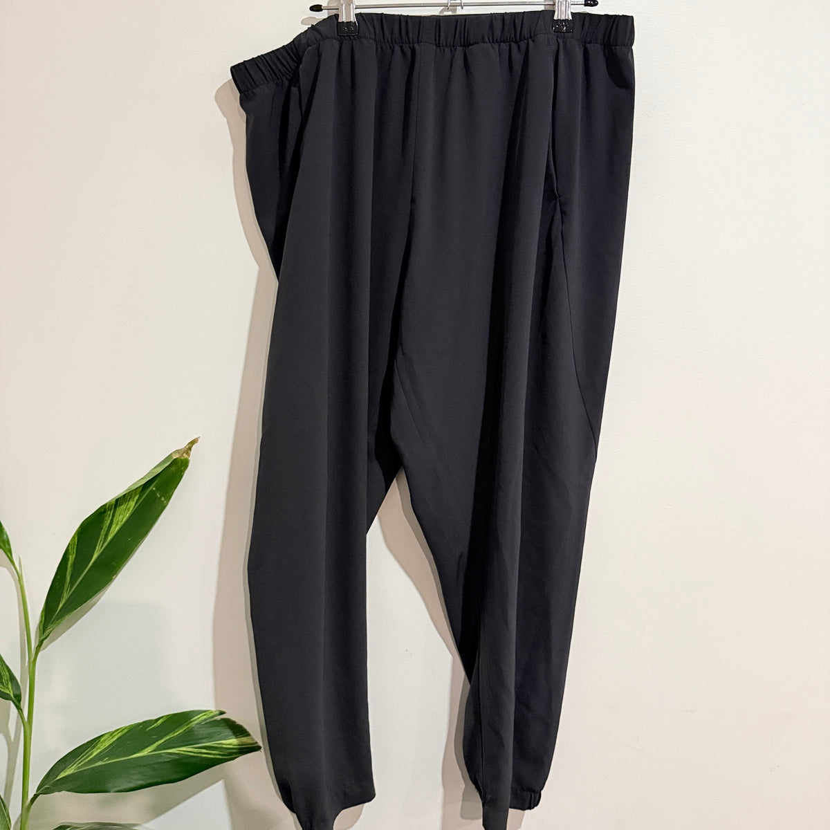 Max Harem-style Joggers Size 18
