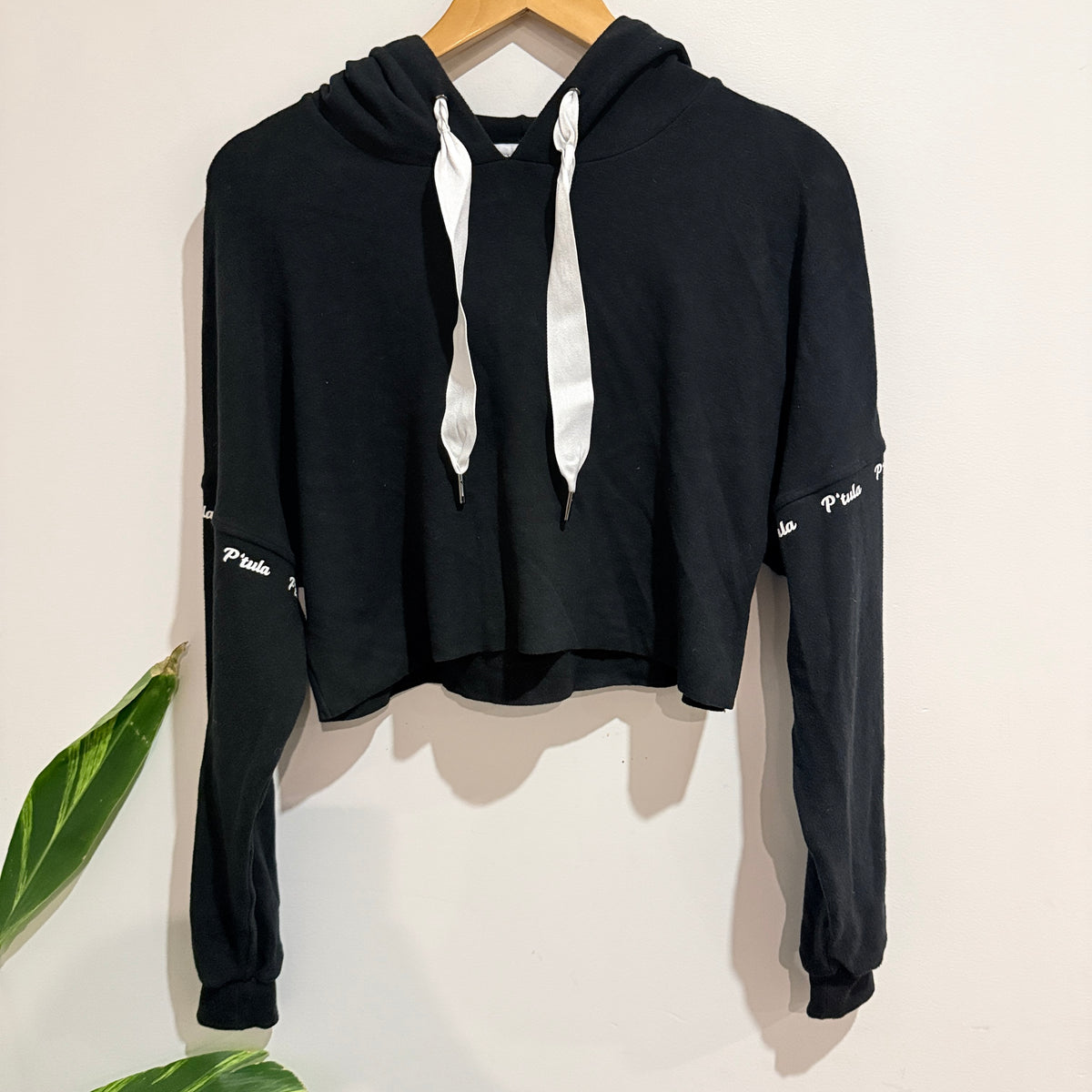 P'tula Cropped Hoodie Size Small