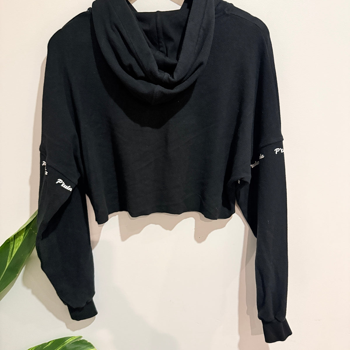 P'tula Cropped Hoodie Size Small