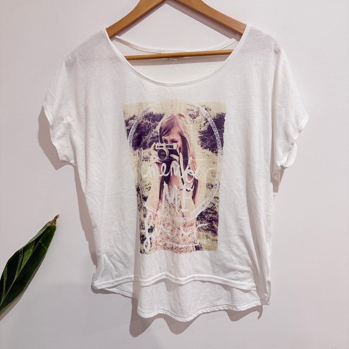 Jay Jays Graphic T-shirt Size S