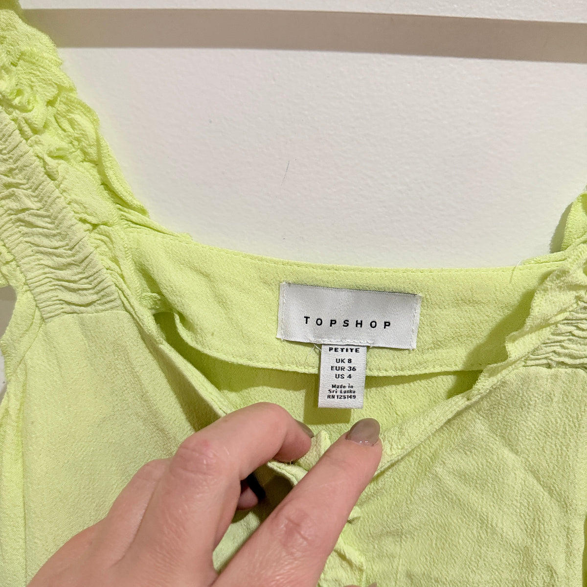 Topshop Sleeveless Button-down Top Size 8