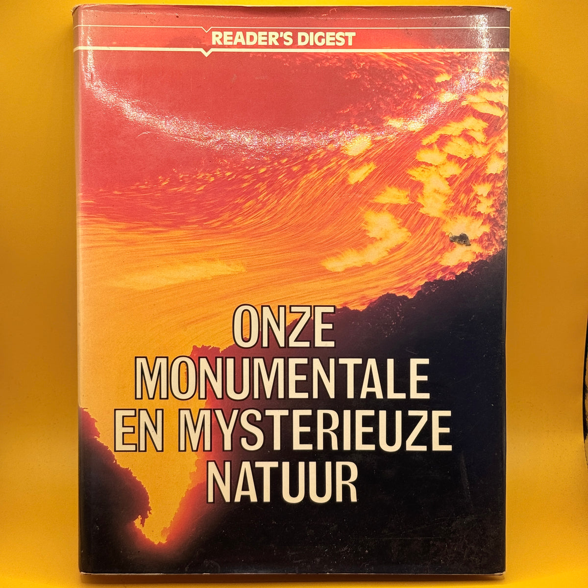 Onze Monumentale en Mysterieuse Natuur by Reader’s Digest (Dutch)