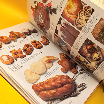 The Good Housekeeping Step-by-Step Cook Book by Gill Edden