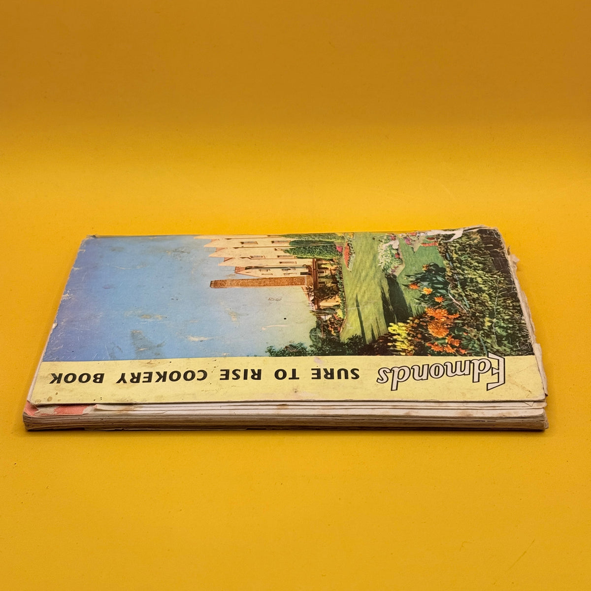 Edmonds Sure to Rise Cookery Book by Edmonds (1964)
