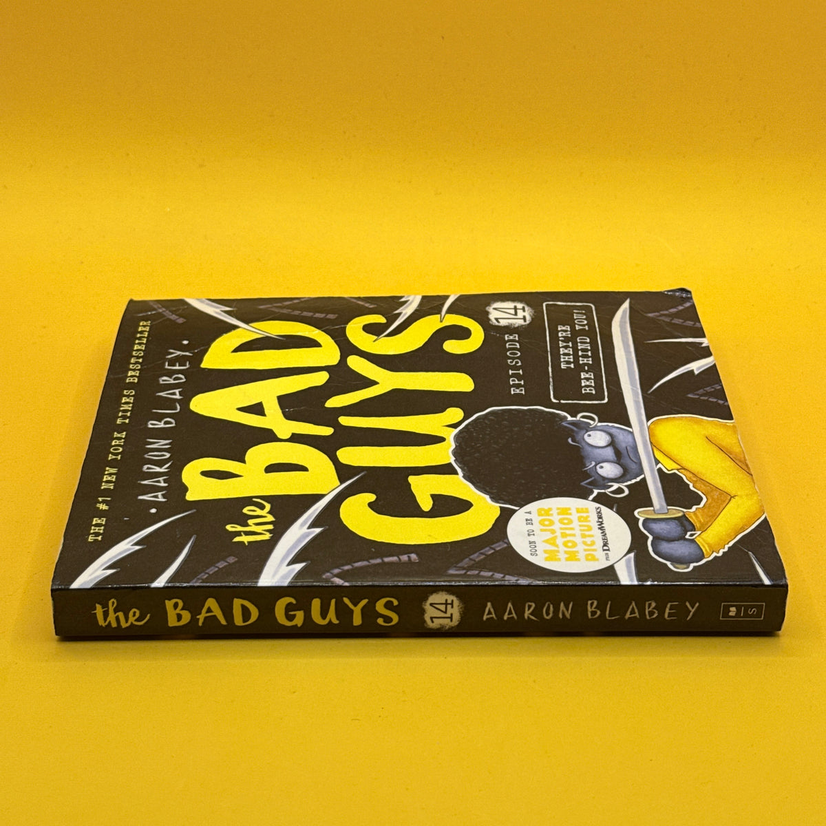 The Bad Guys Episode 14: They're Bee-Hind You! by Aaron Blabey
