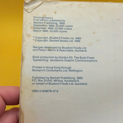 Vintage Edmonds Microwave Cookery Book by Edmonds (1989)