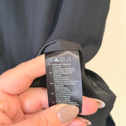 H&M Black Bow Detail Cap Sleeve Shift Dress Size 8