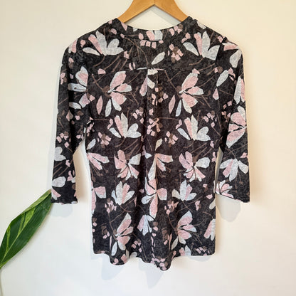 Twin Lakes Charcoal and Pink Leaf Print Top Size S