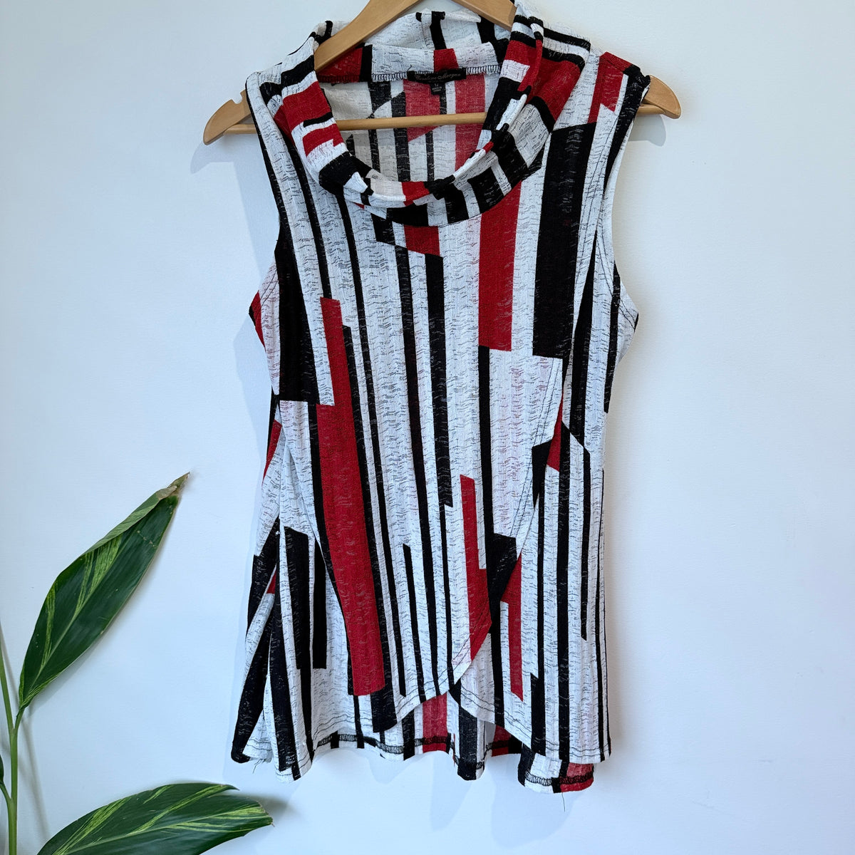 Caroline Morgan Red Black and White Print Cowl Neck Top Size 12