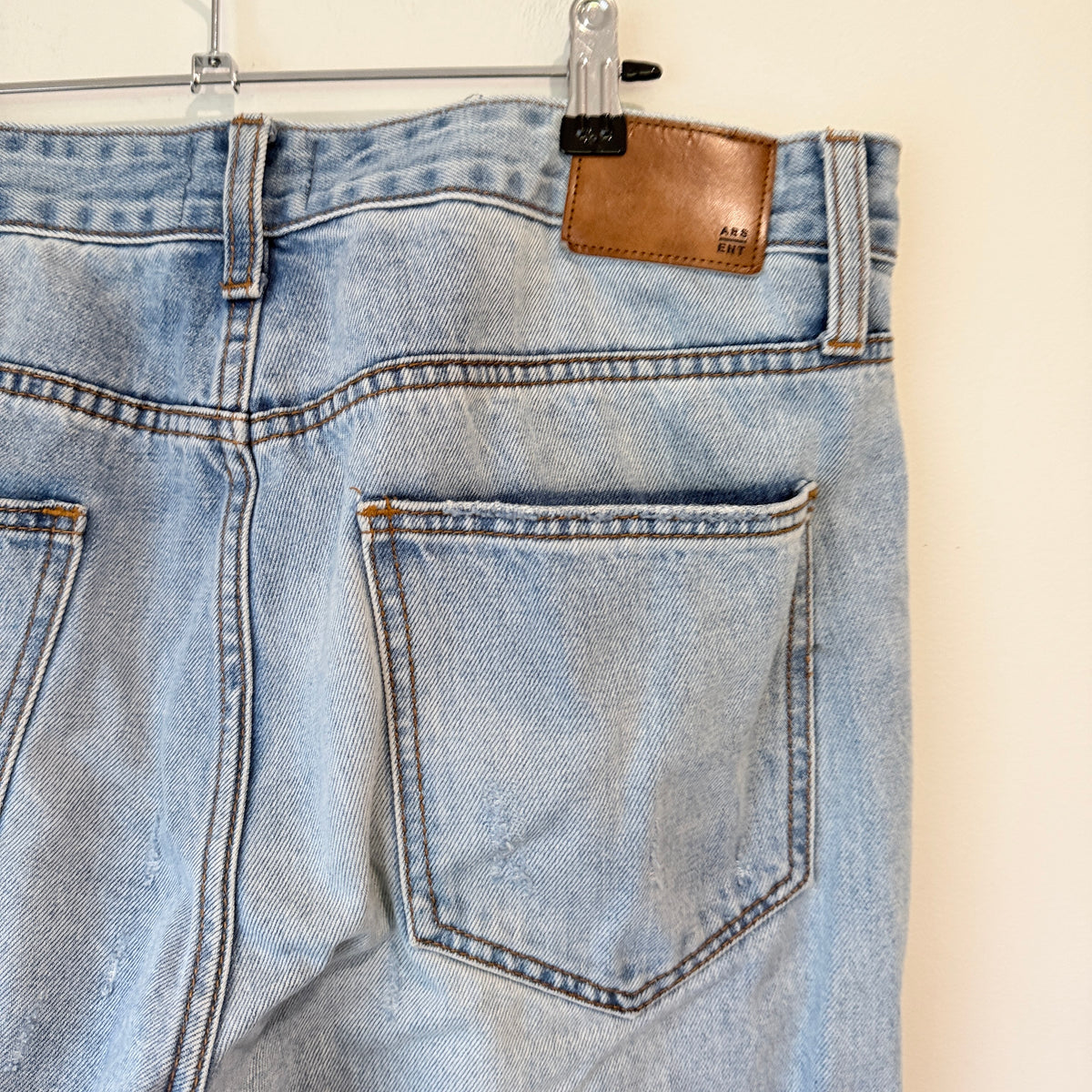 Absent Light Wash Kennedy Dad Jeans Size 34