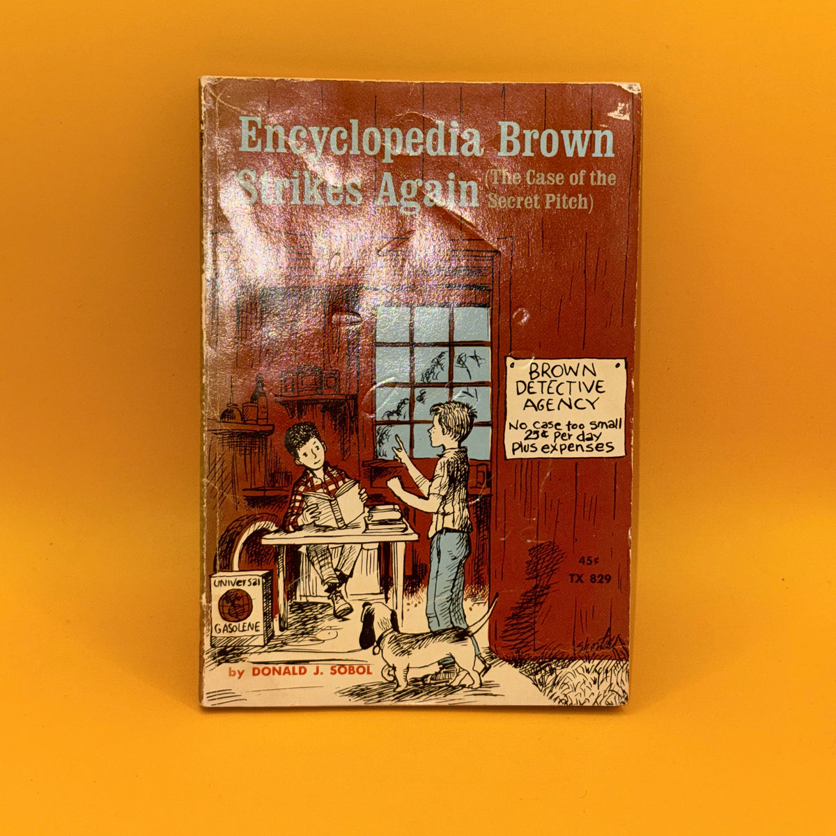 Encyclopedia Brown Strikes Again by Donald J. Sobol (1972)