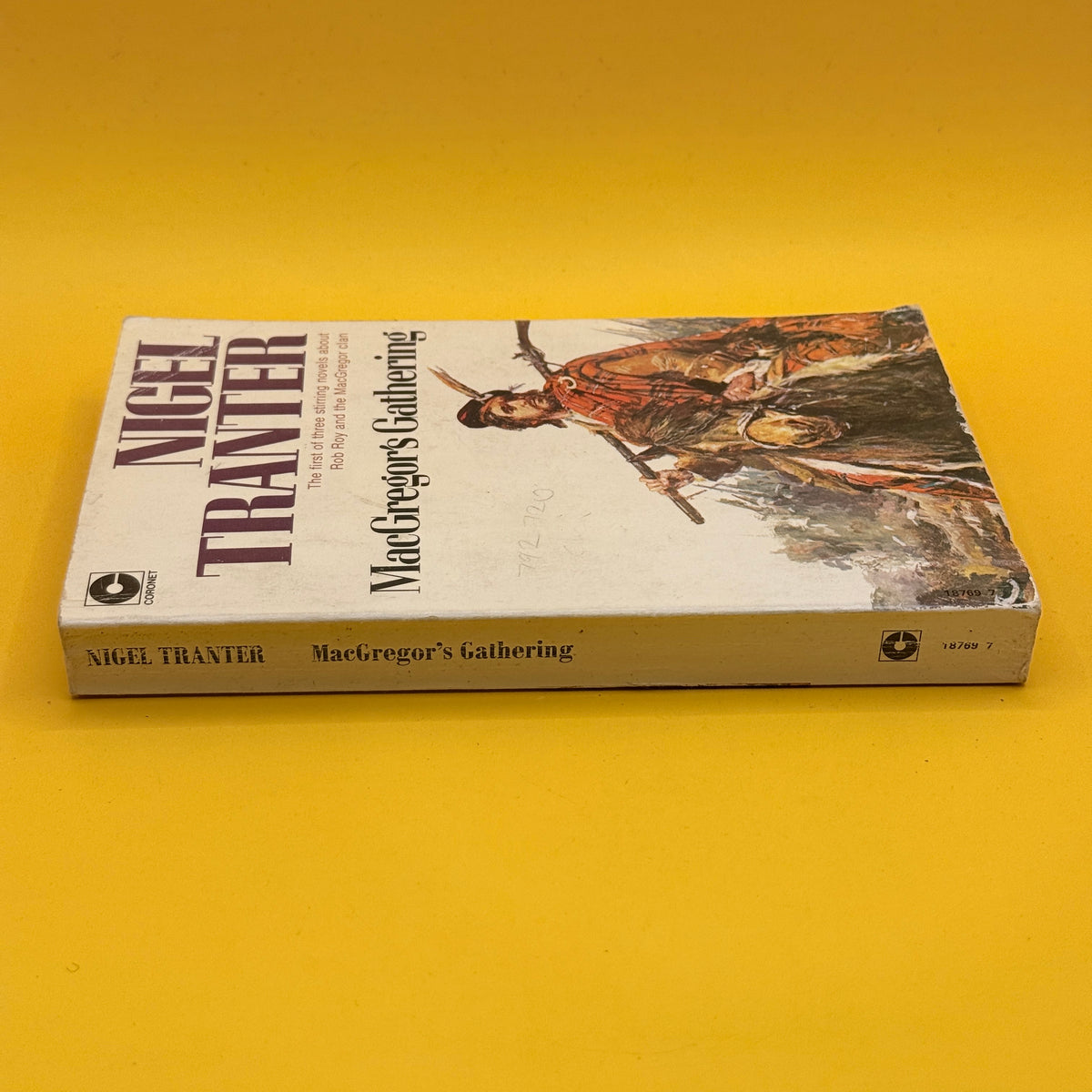 MacGregor's Gathering by Nigel Tranter (Coronet, 1974)