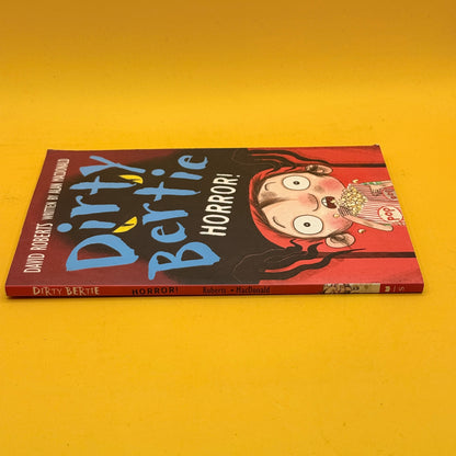 Dirty Bertie: Horror! by Alan MacDonald