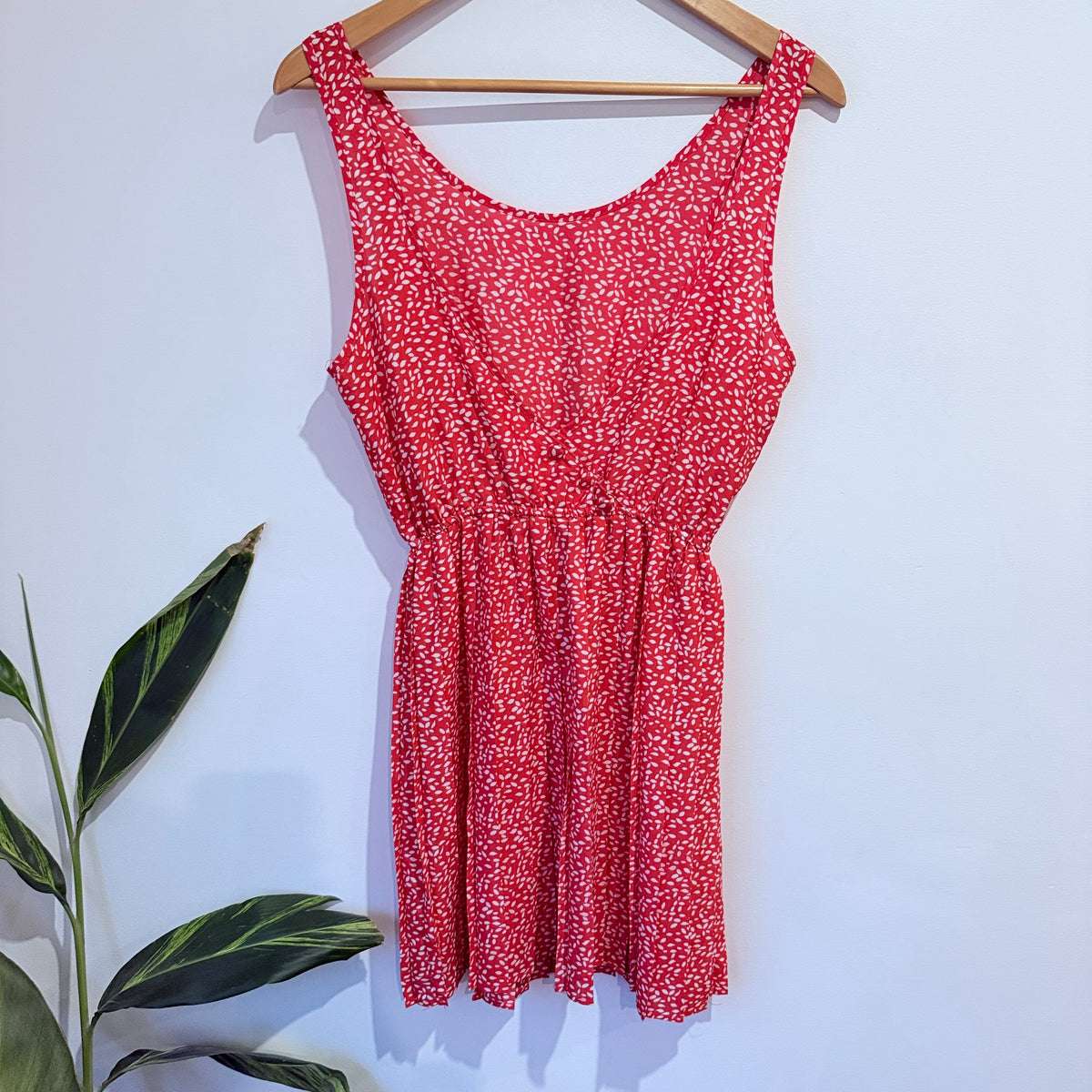 Forever 21 Red and White Petal Print Sleeveless Dress