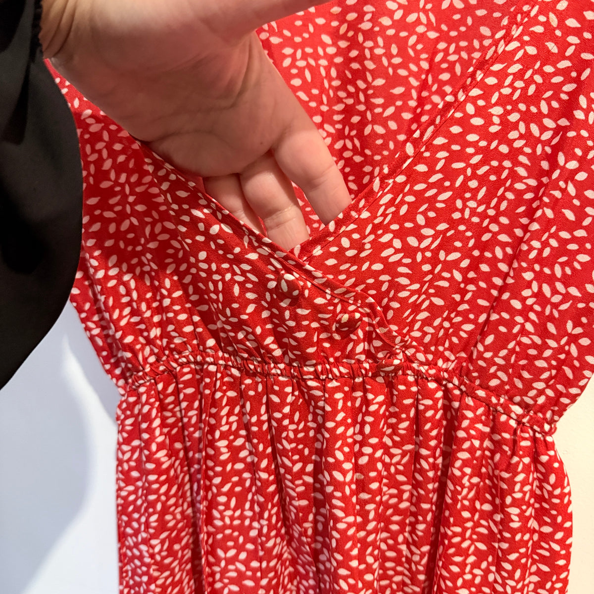 Forever 21 Red and White Petal Print Sleeveless Dress