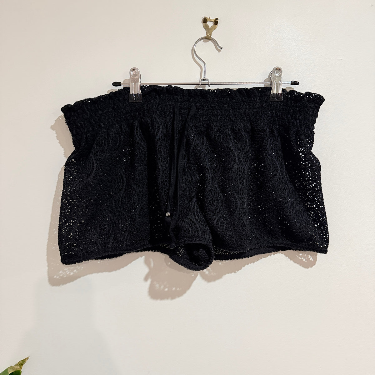 Now Black Crochet Lace Shorts Size 12