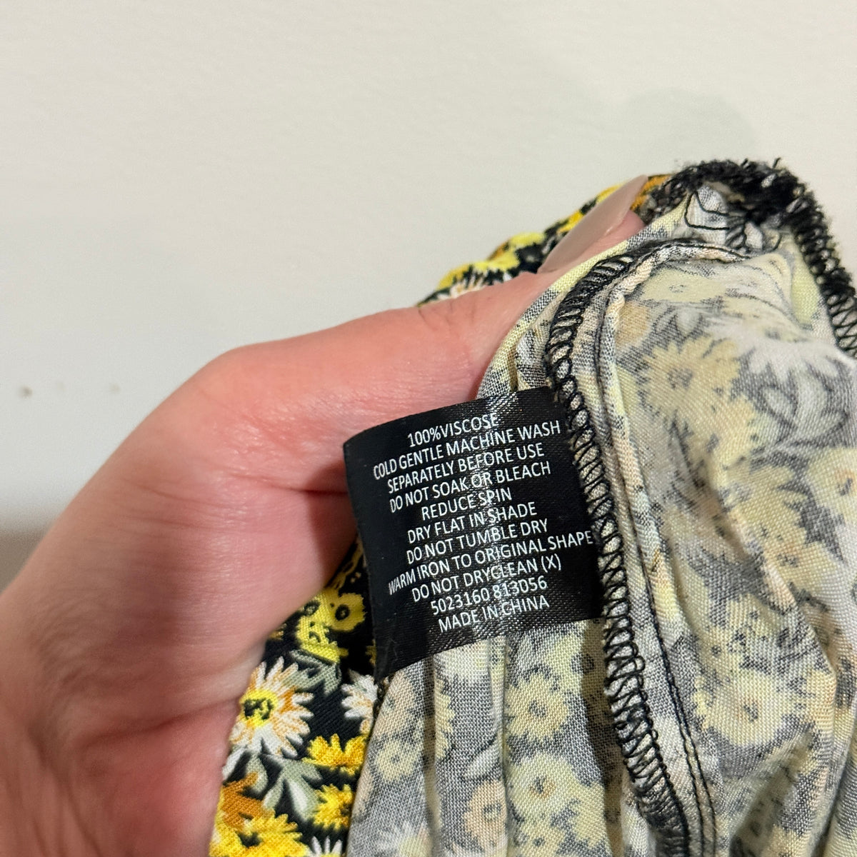 Spirit Yellow Daisy Floral Print Midi Skirt Size 8