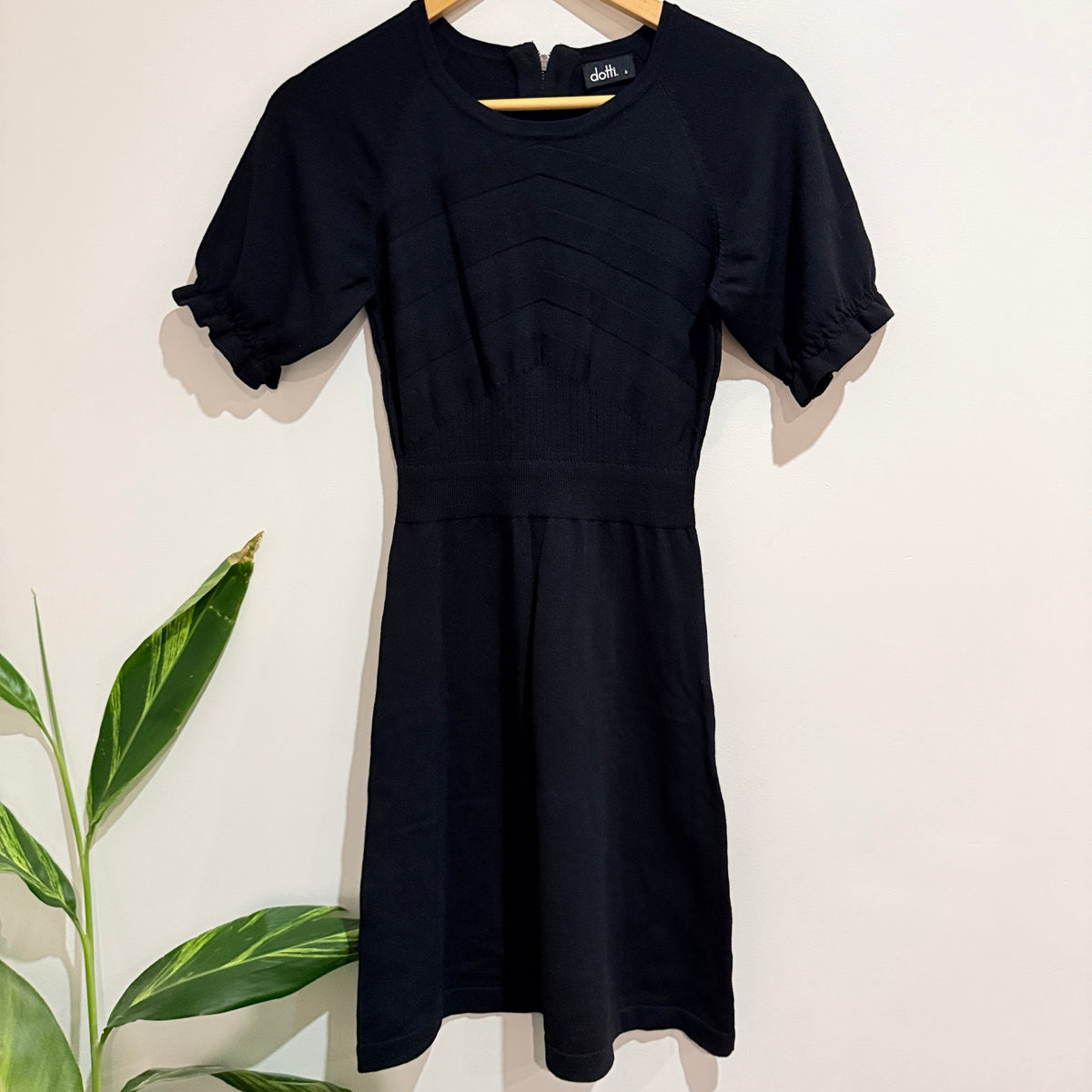 Dotti Black Knit Puff Sleeve Fit and Flare Dress Size 6
