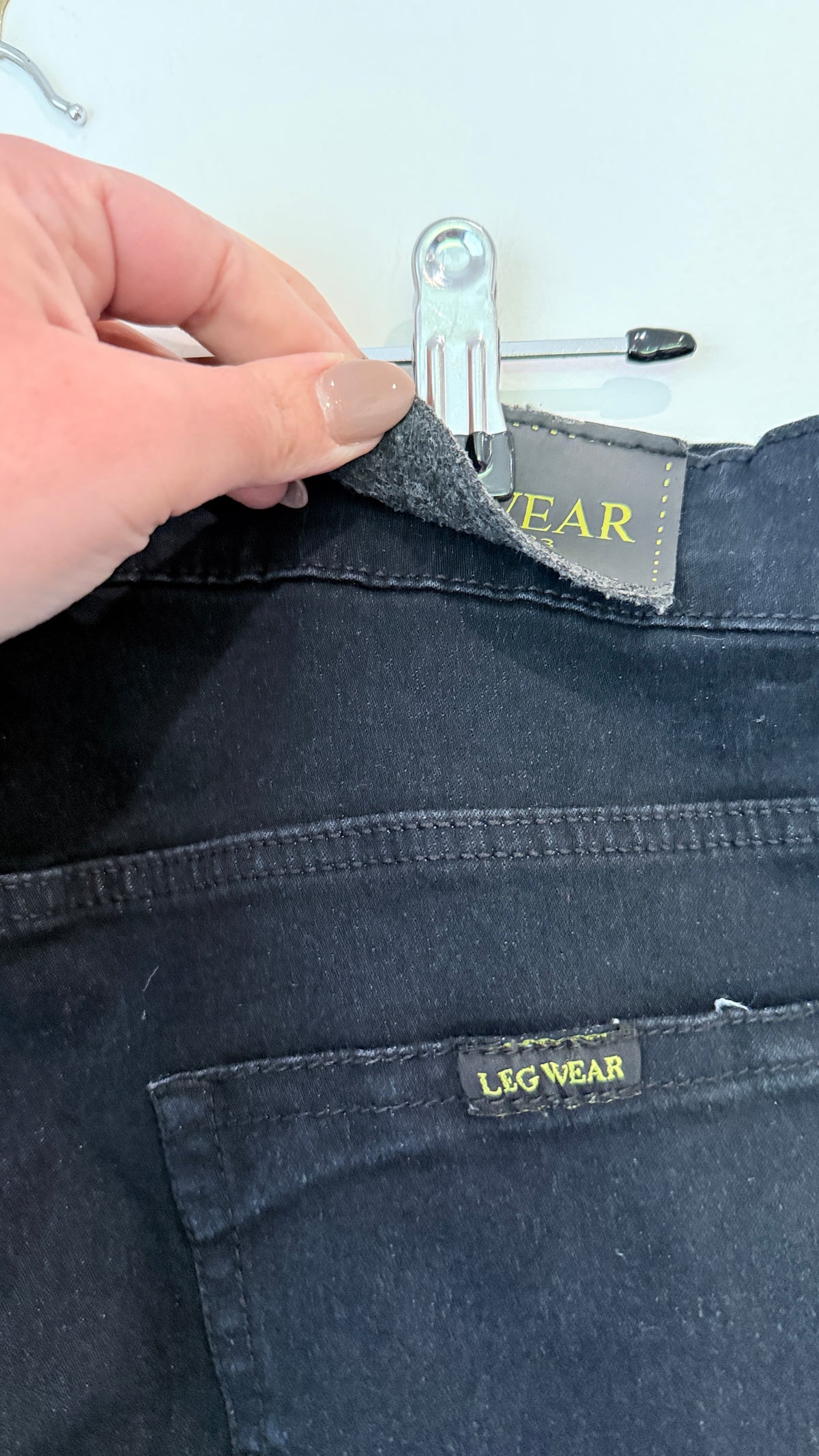Leg Wear Black Skinny Jeans Size 32